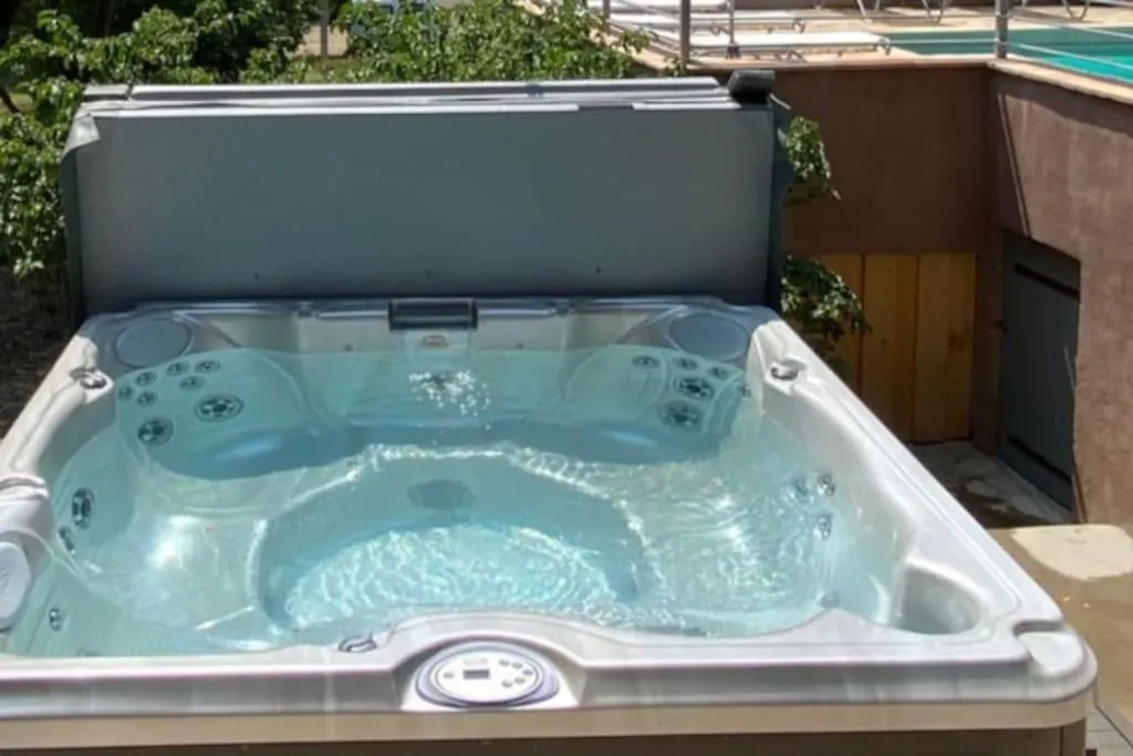 Authentic Luxury Suite With Collective Pool And Jacuzzi Lorgues Villa