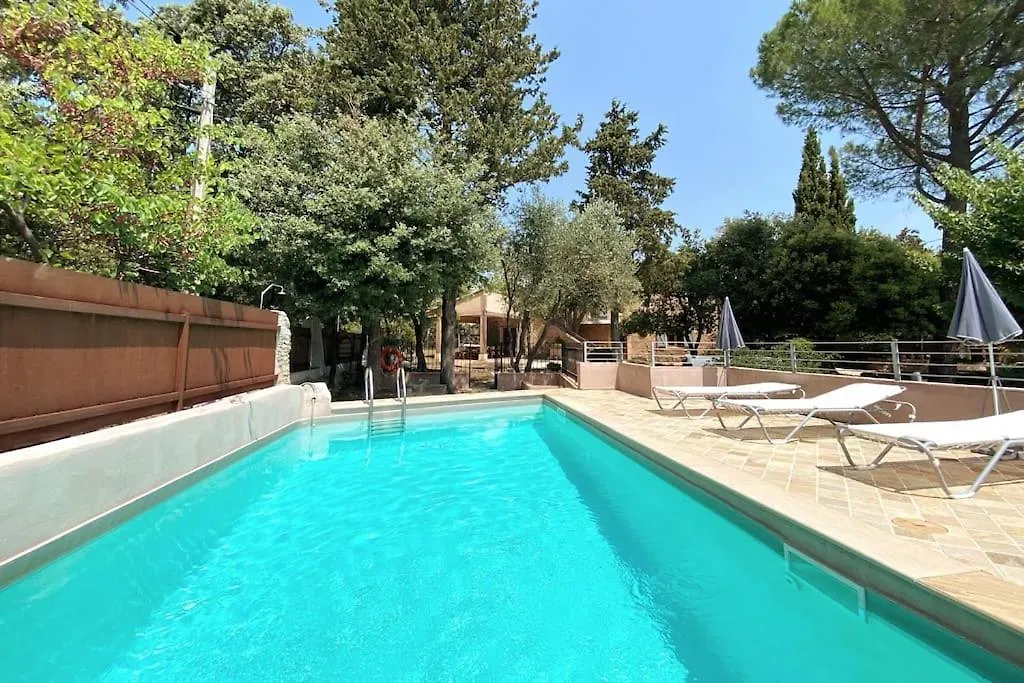Authentic Luxury Suite With Collective Pool And Jacuzzi Lorgues