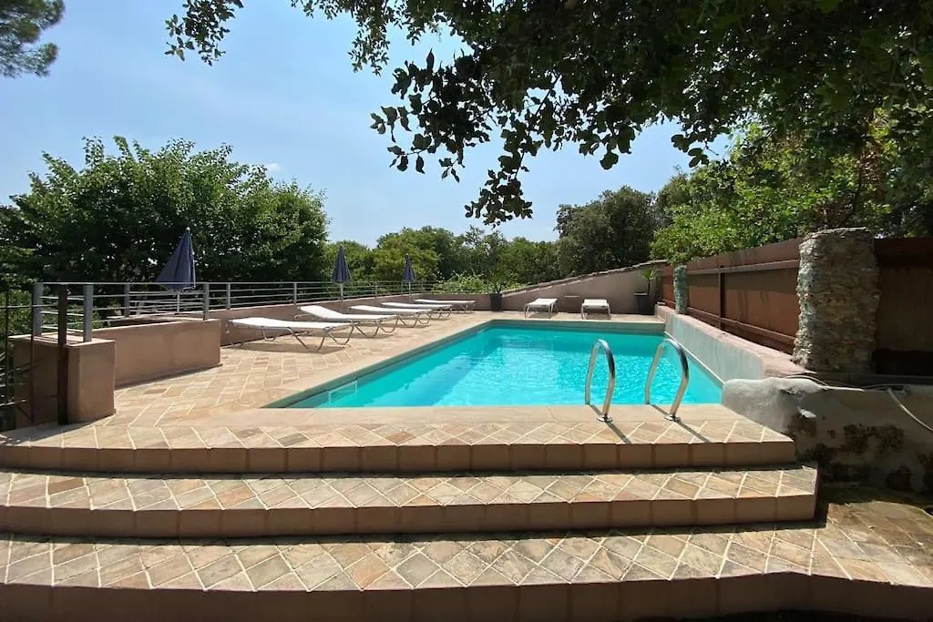 Authentic Luxury Suite With Collective Pool And Jacuzzi Lorgues 0*,  France
